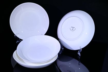 Lily Bone China Dinnerware Set, 4 Pieces, 8.5-inch White Pasta, Salad, Fruit Plate (Option: White)